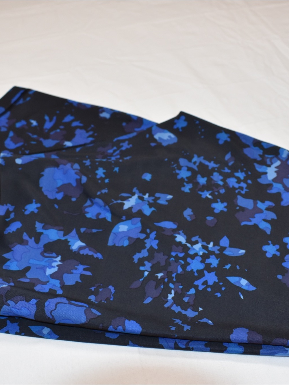 Lululemon Blue Floral Leggings